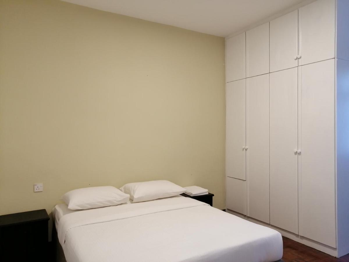 Bayu Emas Apartment By Wellington Resorts باتو فيرينغي المظهر الخارجي الصورة